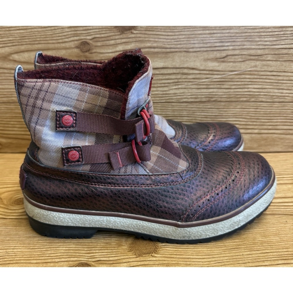 UGG Marais Waterproof Wool Lined Pull On Boots Women's Size‎ 9 Red Plaid